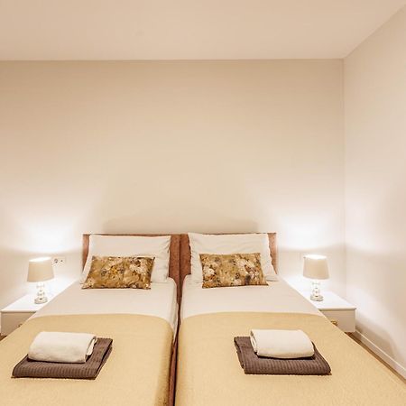 Blue Pearl-Split Town Center Apartament Rum bild